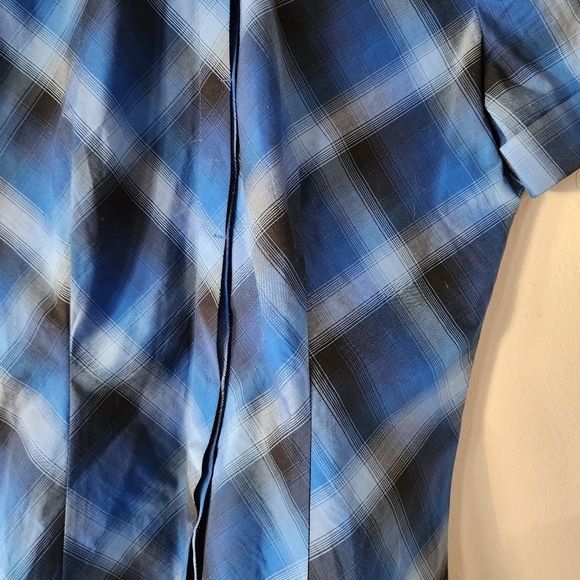 NEW YORK & COMPANY Stretch Blue Navy Plaid Button Up Short Sleeve Blouse Size XS - Picture 9 of 17